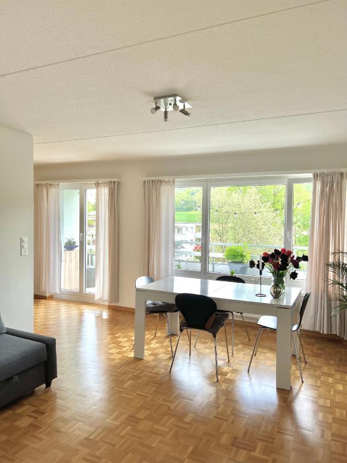 Appartamento Per 4 Persone Rudolfstetten Luaran gambar